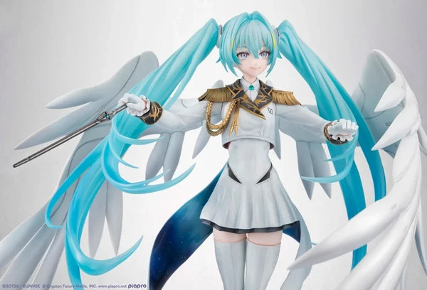 Lucrea Hatsune Miku x Wing Gundam Zero Endless Waltz (Gundam 45th Anniversary Ver.) by MegaHouse